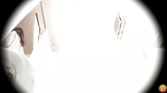 DLEE-504 01 Public toilet voyeur: laser beam pee stream. Powerful urine axis draws various curves