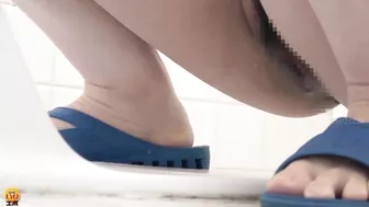 DLEE-513 02 Sea house toilet voyeur: bikini take off and naked pissing