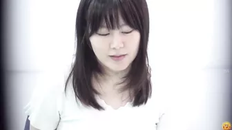 DLEE-529 01 Female teachers rush to the toilet to rip their pantyhose open and urinate