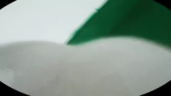 28105631 Dozens of people appearing ! The top and bottom are completely visible!