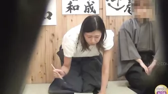 DLSL-430 03 Traditional japanese clothes are difficult to take off! Female urination on the verge of bladder explosion!