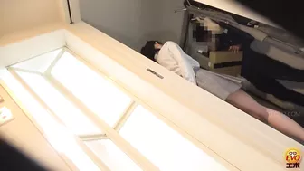 DLEE-499 04 Women undressing in a hurry and peeing naked in the shower. VOL. 2