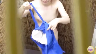 DLSL-327 02 Beautiful women rushing to the beach house toilet. Naked pissing in the summer. VOL. 2