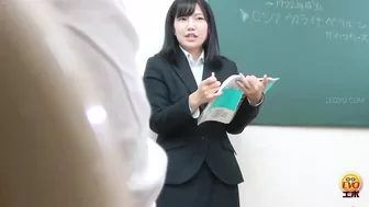 DLEE-447 01 School toilet voyeur: everyday’s urination of female teachers