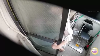 DLSL-535 01 Urinating emergency! OL’s holding pee to the limit then wetting or pissing on the company’s veranda. VOL. 6