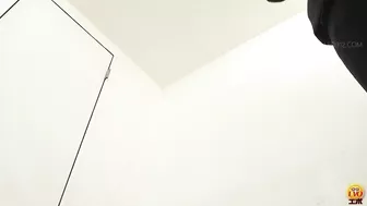 DLEE-611 03 Spy camera in the japanese style toilet: schoolgirls peeing like hydraulic cutter. VOL. 2