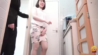 DLEE-624 01 In-House hidden camera: OL’s reaching limit of pee patience. They were almost bursting!