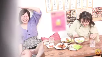 DLEE-651 02 Izakaya toilet voyeur: continuous drunken urination by various girlfriends