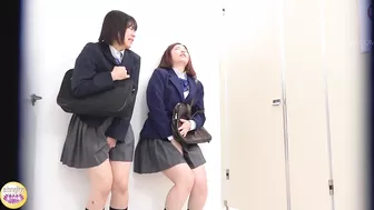 DLSL-571 02 School girls panicky run to restroom for emergency pee! VOL. 2