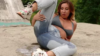 Mia Brown - Under The Bridge, Voyeur Desperation, PissRIP