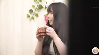 DLSL-597 07 Hidden video footage at the nail salon: women can not use their hands and wetting themselves. VOL. 2