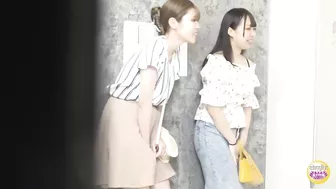 DLSL-601 03 Women dash to pee after watching a movie, but there is a line to the toilet! VOL. 2