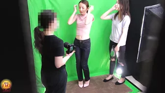 DLEE-744 02 Hidden camera: jeans models photo session. Wetting from mixed diuretic drinks