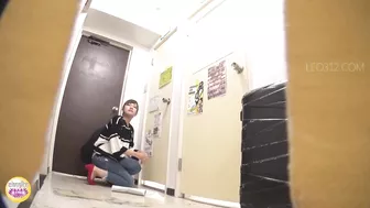 DLSL-333 03 Female school camp voyeur: sudent’s urinations report