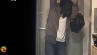 DLEE-060 02 Crazy Girls Randome Excretion At Home