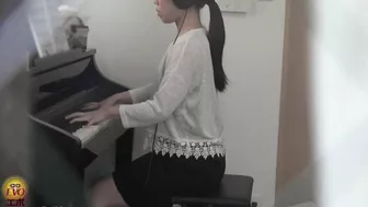 DLEE-060 03 Crazy Girls Randome Excretion At Home