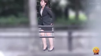 DLEE-746 04 Public toilet hidden camera: women jumping inside the toilet and popping the cork of urine champagne