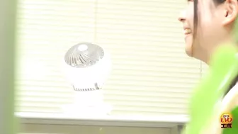 DLEE-747 02 Schoolgirls wetting themselves in front of the occupied toilet.