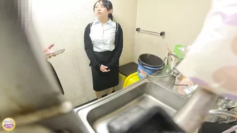 DLSL-608 06 Remote G sports vibrator and pee training.