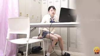 DLEE-752 04 Pee desperation during part-time job interview. Shameful wetting, JAV Collection, DesperVids DLEE-752 04 Pee desperation during part-time job interview. Shameful wetting, JAV Collection, DesperVids