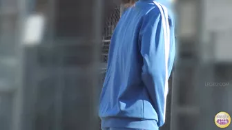 DLSL-615 04 Sports club hidden camera: girls peeing desperation situations.