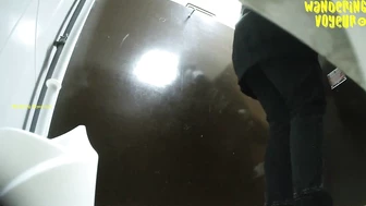 Risky Shooting Toilet (014-026)