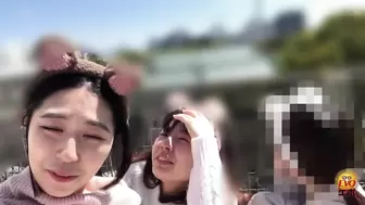 DLEE-769 06 Shameful pee leak in front of a friend. Wet incident between girlfriends inside the car.