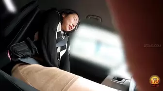 DLEE-769 07 Shameful pee leak in front of a friend. Wet incident between girlfriends inside the car.