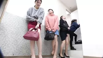 DLEE-771 03 Girls barely holding their pee while waiting by the toilet door. VOL. 5, JAV Collection, DesperVids