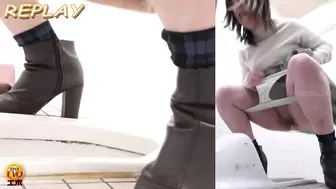 DLEE-771 05 Girls barely holding their pee while waiting by the toilet door. VOL. 5