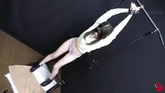 DLFF-664 05 Hanging women left to urinate while being watched by the camera.