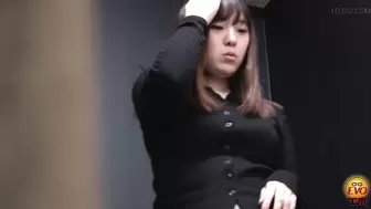 DLEE-754 04 Hidden camera: women doing urine test in hospital toilet.