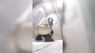 Night Club Toilet 20