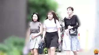 DLEE-787 03 Hidden camera footage of the streets: secret peeing spots.