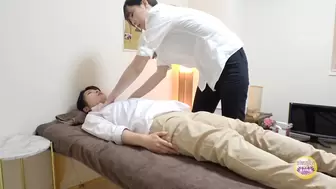 DLSL-632 04 New female beautician can’t hold it in any longer and pees herself.