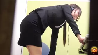 DLEE-785 01 Hidden camera: working woman’s embarrassing wetting. An embarrassing continent of pee staining her clothes.