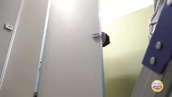 DLSL-631 06 Emergency! Office ladies ripping stockings and pushing panties aside to pee.