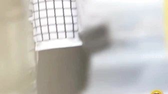 DLEE-749 01 Hidden camera footage of a girls’ toilet without a door. Shameful peeing!