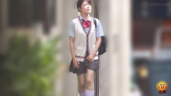 DLEE-793 01 Sudden urination urge on the way to school: schoolgirls rushing to the toilet with pre-pee drips.