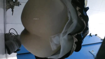 Boutique Toilet Beauty Pees Pants 02