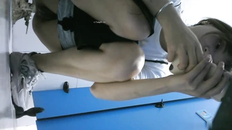 Boutique Toilet Beauty Pees Pants 02