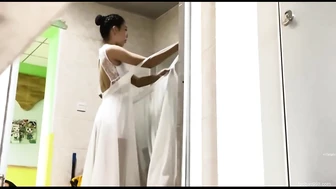 Dancing Beauty Stripped Naked 2