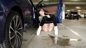 Silvia Black - Pissing scene