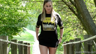 Naomi Bennet - Pissing scene