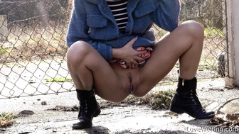 Cindy Shine - Pissing scene