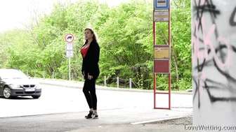 Julia Smile - Pissing scene