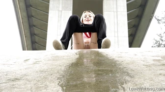 Silvia Black - Pissing scene