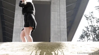 Jessica Diamond - Pissing scene