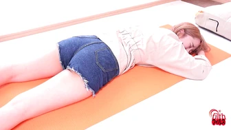 DLFF-441 02 Pee Holding Photography Session: Overcoming Various Challenges