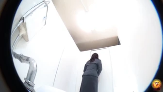 DLEE-805 03 Busy female office worker rushing to pee, peeing in residual urine